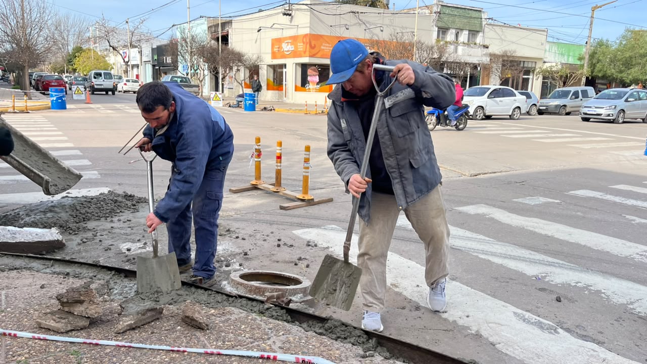 REPARACIÓN DE OCHAVAS: CONTINÚAN LOS TRABAJOS